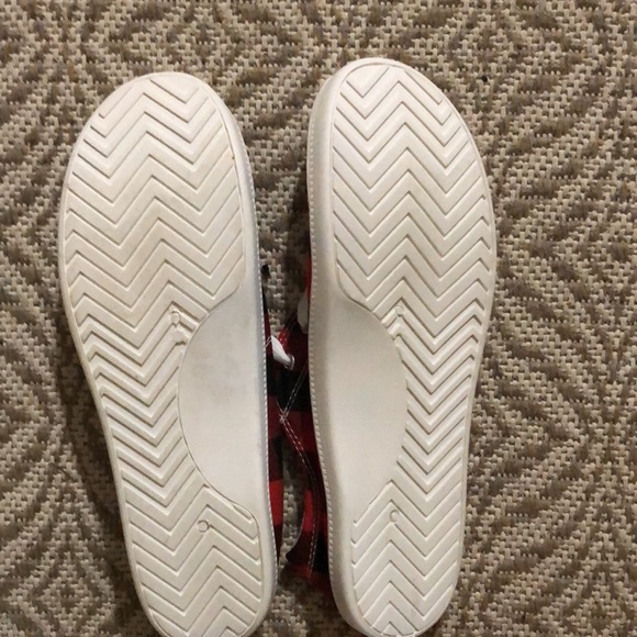 Shoes - Picture 3 of 3